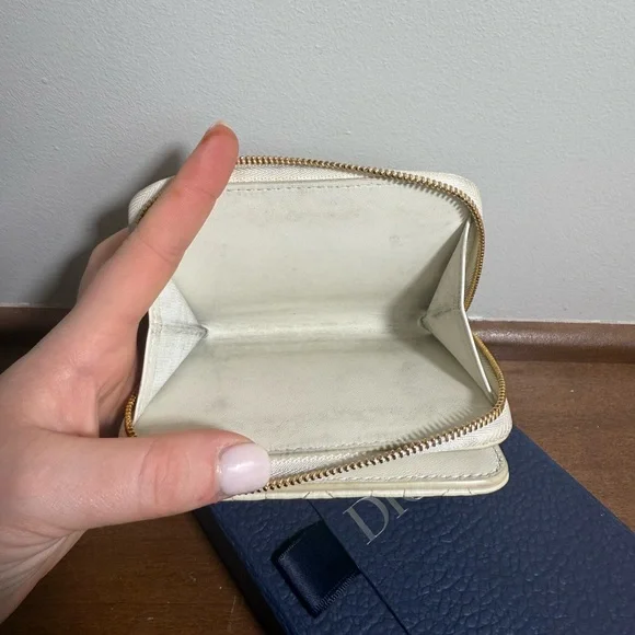 Dior Caro Heart Wallet - Picture 6 of 11